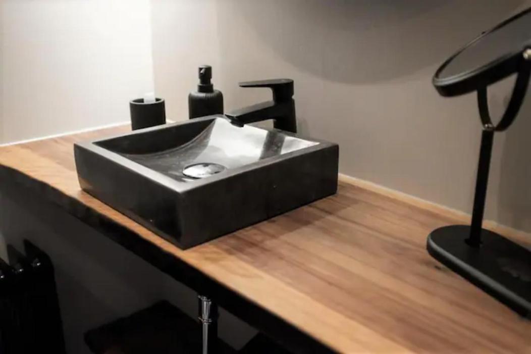 Grosszuegiges, Charmantes Appartement In Salzburg By Fiorentino Esterno foto